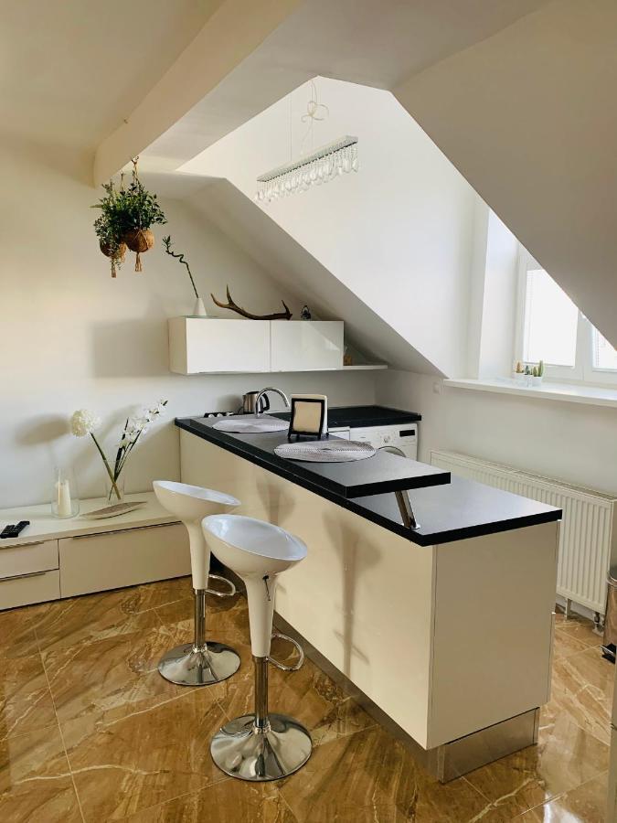 Apartman Blumental Centrum บราติสลาวา ภายนอก รูปภาพ